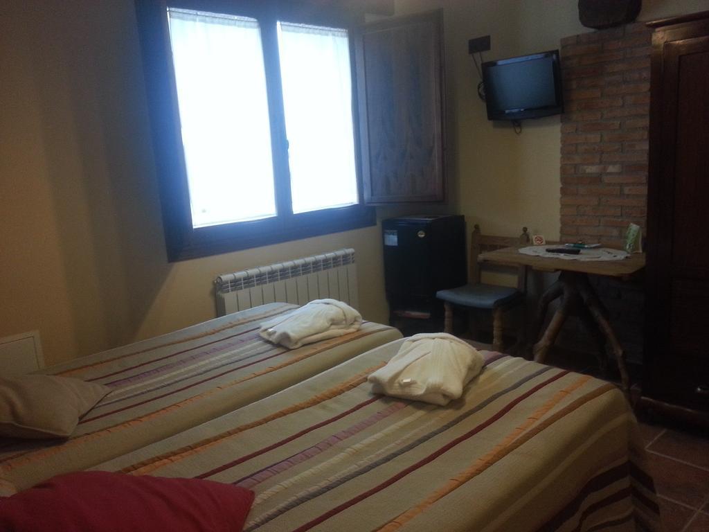 Hotel Rural El Horno De Aliaga ภายนอก รูปภาพ