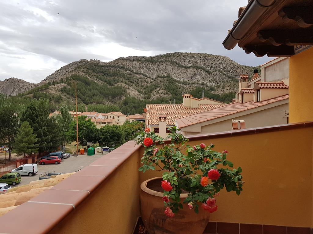 Hotel Rural El Horno De Aliaga ภายนอก รูปภาพ