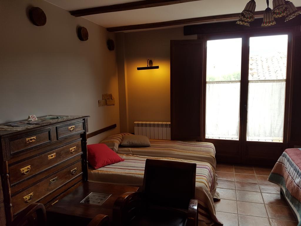 Hotel Rural El Horno De Aliaga ภายนอก รูปภาพ